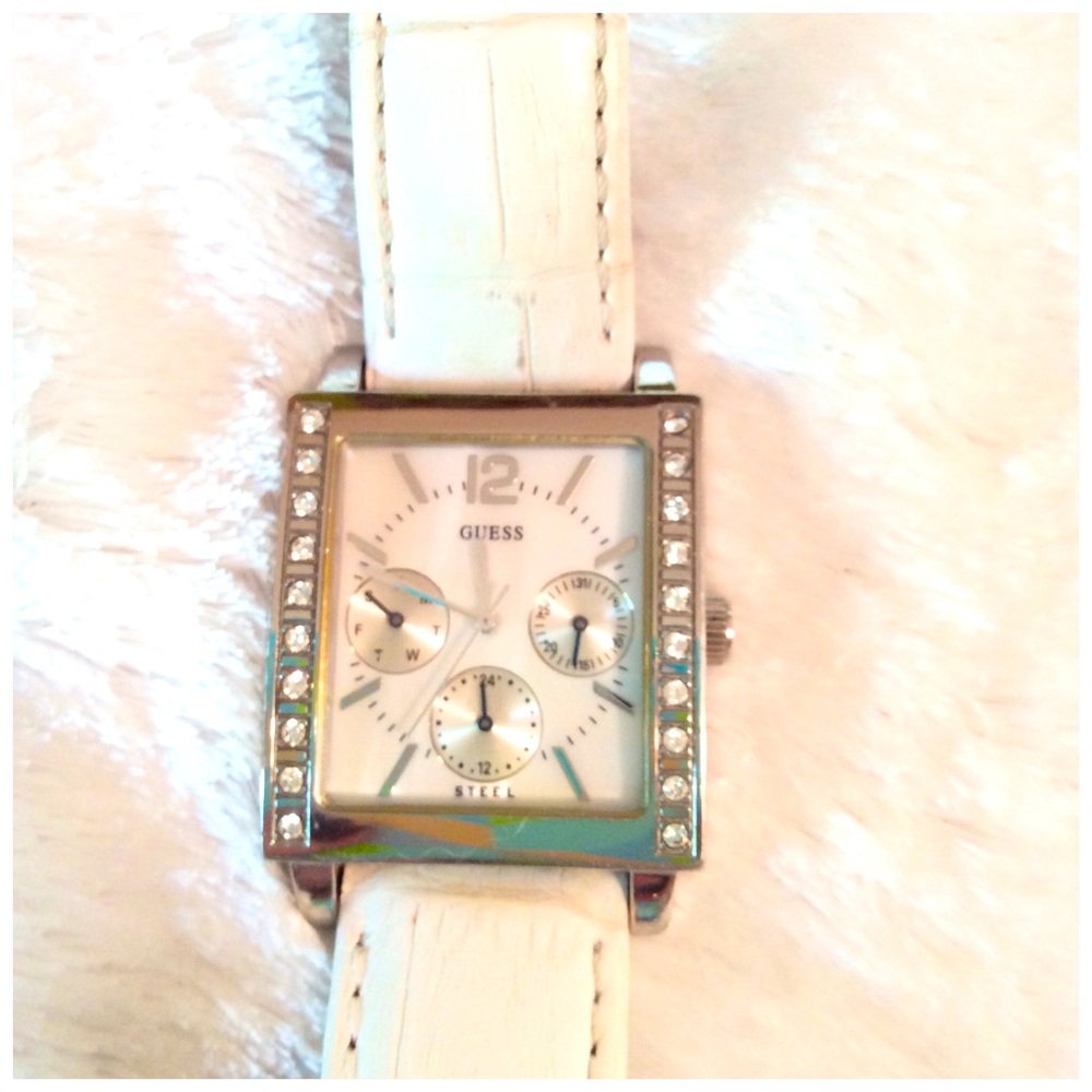 GUESS WATCH